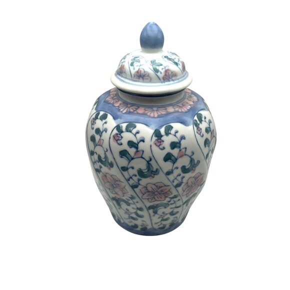 Vintage Chinese Floral Hand Painted Porcelain Ginger Jars & Teapot 3 Piece Set - Picture 6 of 12